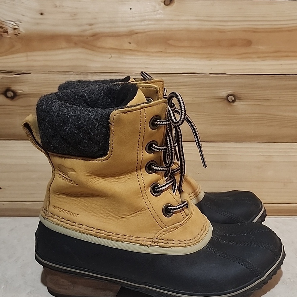 Sorel waterproof slimpack boots size 7